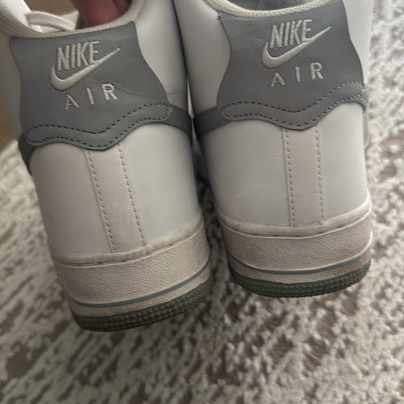 NIKE AIR FORCE 1 HI RETRO - Picture 3 of 4